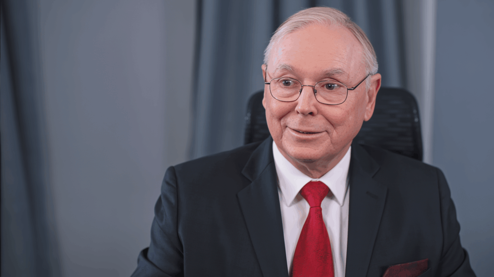 10 Investing Lessons People Learn Too Late in Life, According to Charlie Munger