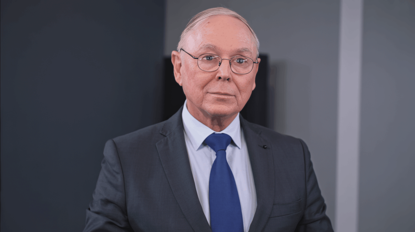 5 habits of mentally strong people, according to Charlie Munger