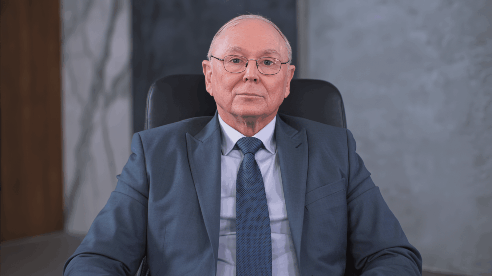 Charlie Munger Says These Are the 5 Signs You’re a Mentally Strong Person