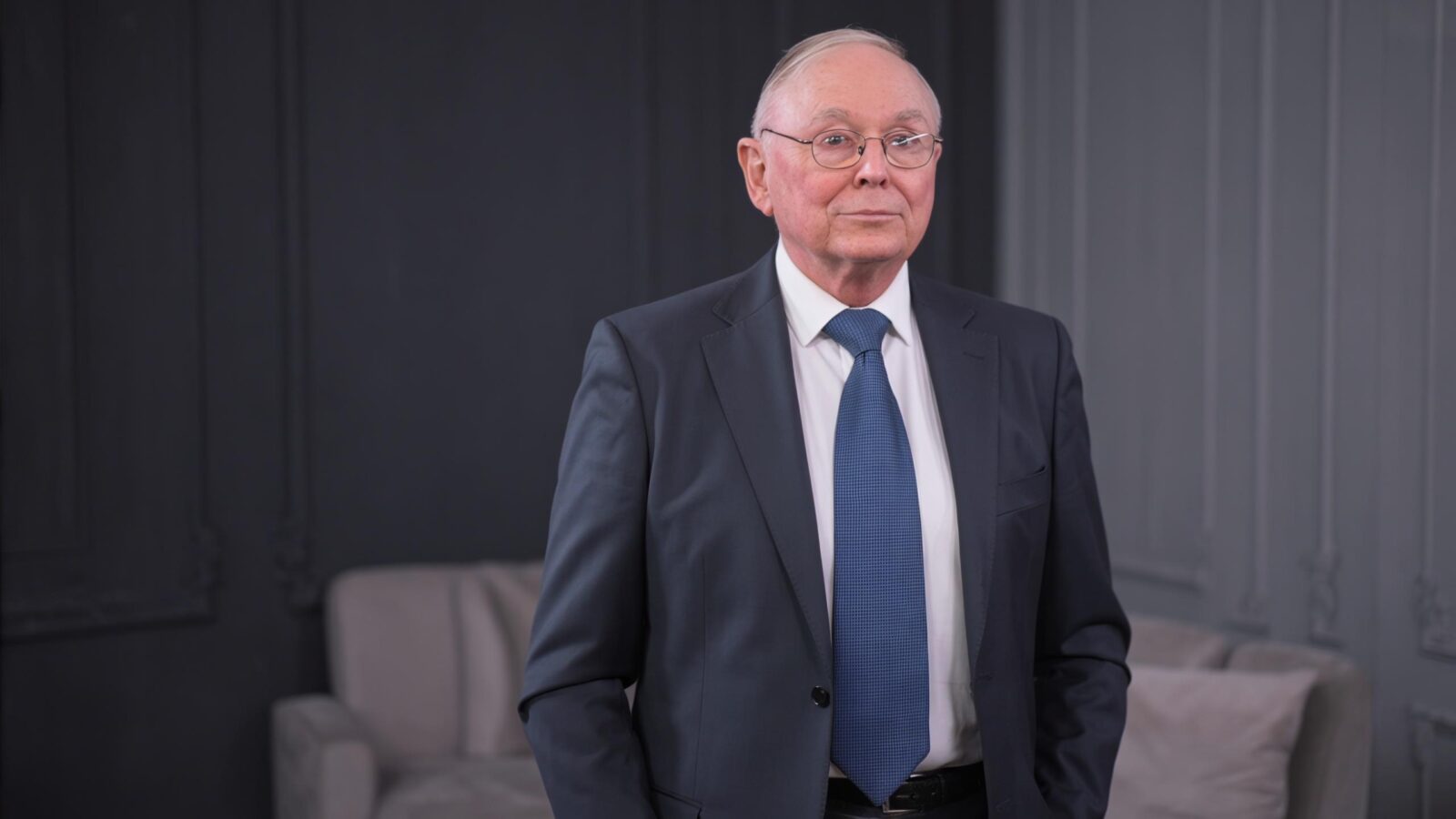 Charlie Munger Believed Wealth Comes From These 5 Mental Habits That Middle-Class People Never Develop