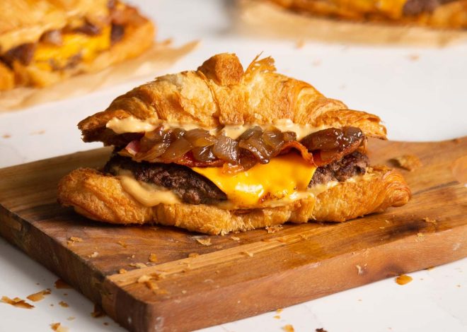 Croissant Bacon Cheeseburgers | Don’t Go Bacon My Heart